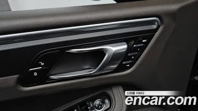 Porsche Macan 2019 — Şəkil 23/32