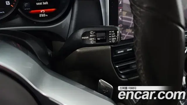 Porsche Macan 2019 — Şəkil 15/32
