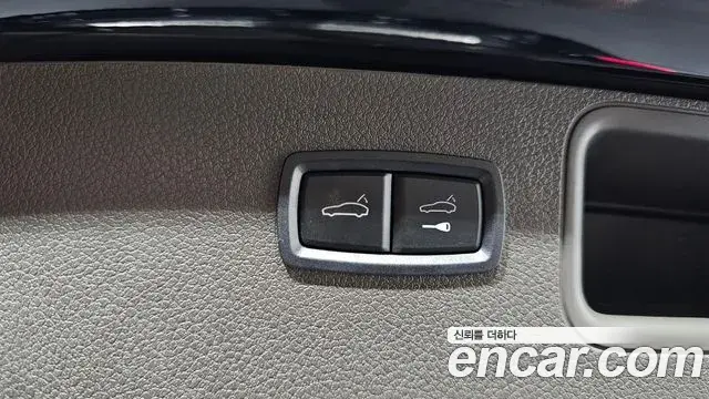 Porsche Macan 2019 — Şəkil 25/32