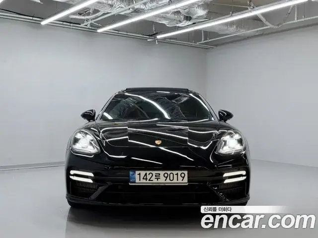 Porsche Panamera 2021 — Photo 18/20