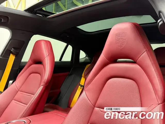 Porsche Panamera 2021 — Photo 9/20