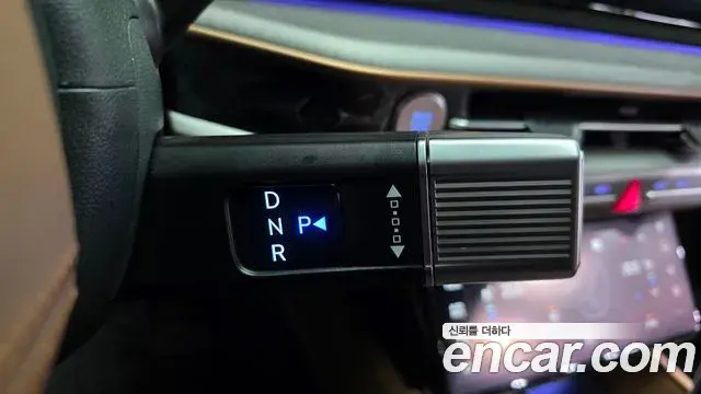 Hyundai Grandeur Hybrid 2023 — Photo 24/37