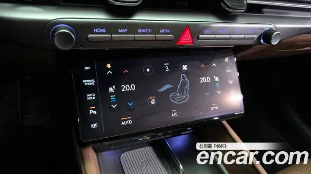 Hyundai Grandeur Hybrid 2023 — Photo 11/37