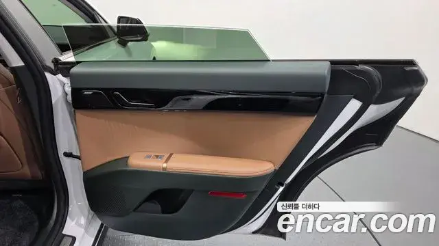 Hyundai Grandeur Hybrid 2023 — Photo 3/37
