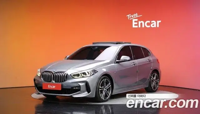 BMW 1 Series 2022 — Photo 33/36