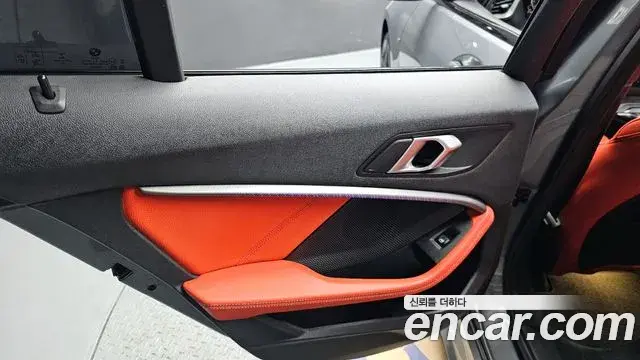 BMW 1 Series 2022 — Photo 26/36