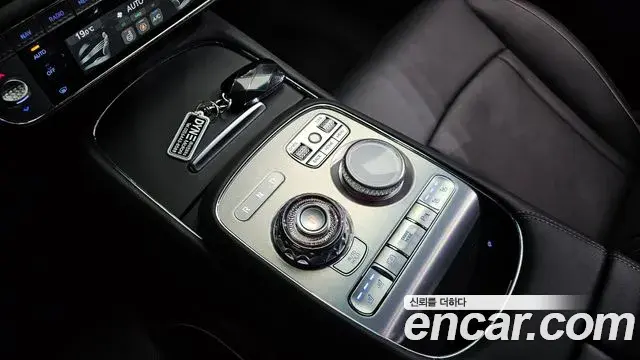Genesis G90 2024 — Şəkil 34/36