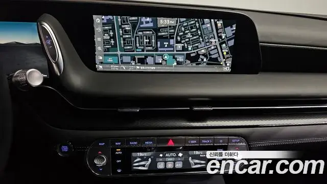 Genesis G90 2024 — Şəkil 17/36