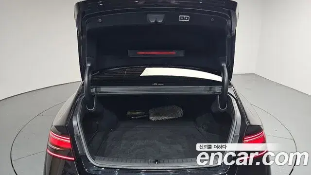 Genesis G90 2024 — Şəkil 13/36