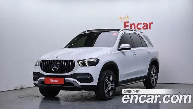 Mercedes-Benz GLE-Class 2020 — Photo 6/20