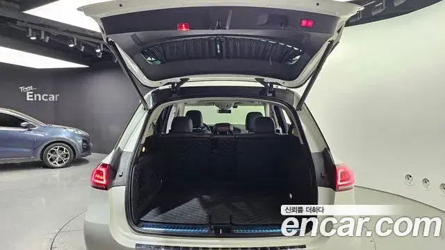 Mercedes-Benz GLE-Class 2020 — Photo 1/20