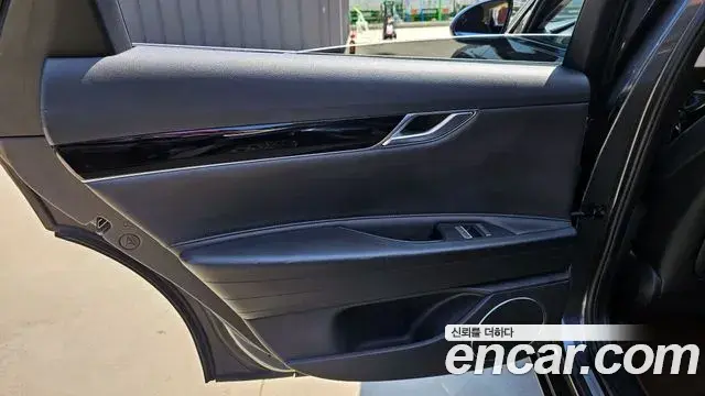 Genesis G80 2020 — ფოტო 10/35