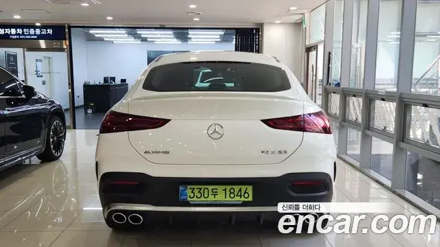 Mercedes-Benz GLE-Class 2025 — Photo 19/20