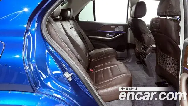 Mercedes-Benz GLE-Class 2019 — Фото 12/20