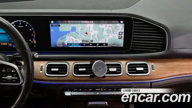 Mercedes-Benz GLE-Class 2019 — Фото 14/20