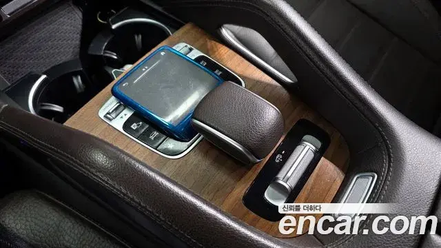 Mercedes-Benz GLE-Class 2019 — Фото 18/20
