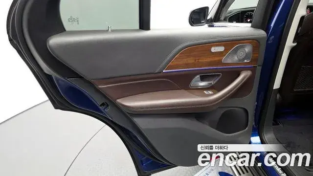 Mercedes-Benz GLE-Class 2019 — Şəkil 22/31