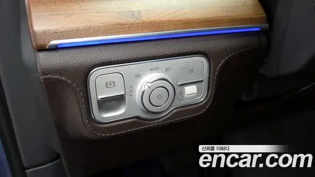 Mercedes-Benz GLE-Class 2019 — Şəkil 1/31
