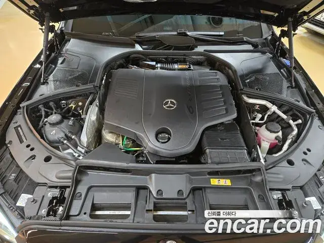 Mercedes-Benz S-Class 2025 — ფოტო 15/20