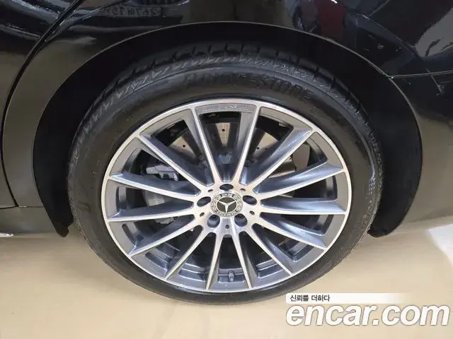 Mercedes-Benz S-Class 2025 — ფოტო 4/20