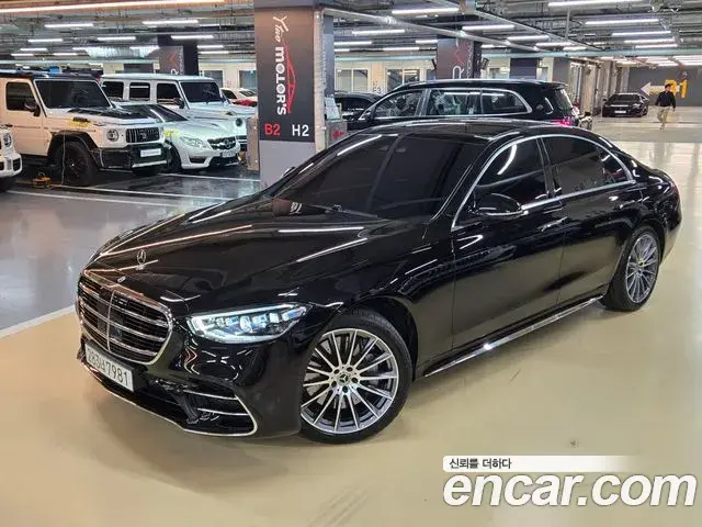 Mercedes-Benz S-Class 2025 — ფოტო 13/20