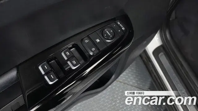 Kia Sportage The Bold 2018 — Şəkil 15/20