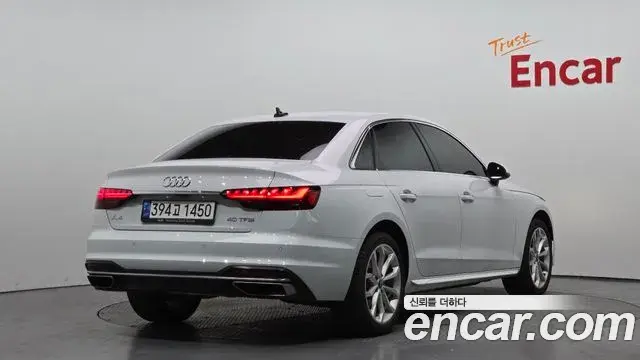Audi A4 2022 — ფოტო 25/31