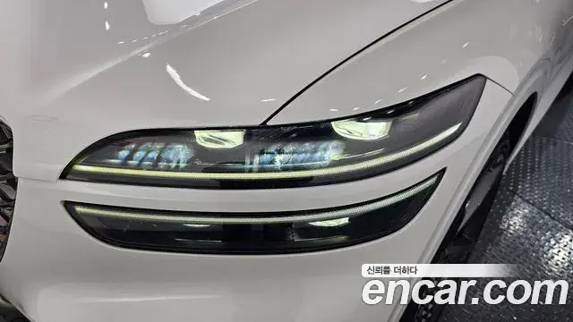 Genesis GV70 2021 — ფოტო 29/41