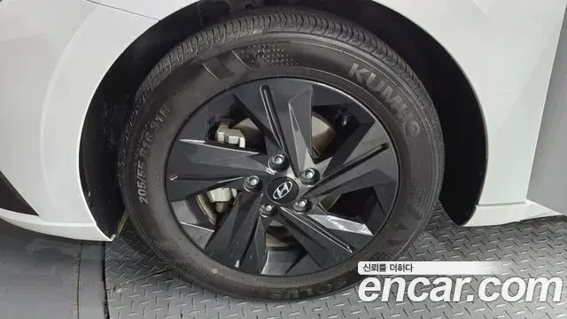 Hyundai The New Avante Hybrid 2022 — Şəkil 7/33