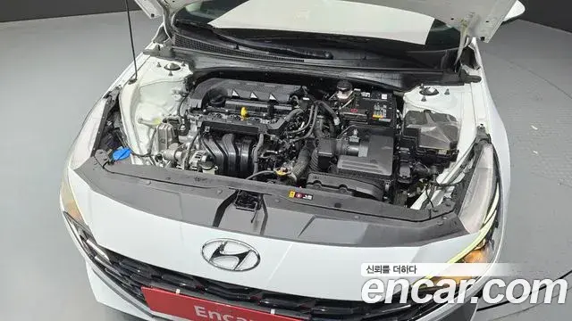 Hyundai The New Avante Hybrid 2022 — Şəkil 24/33