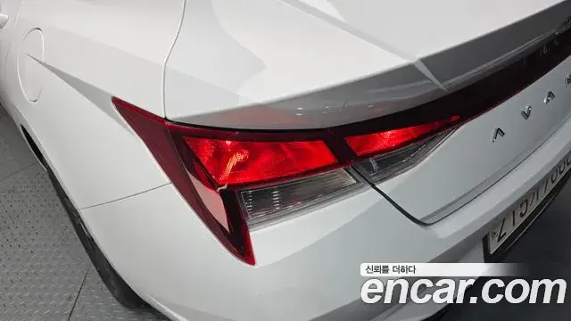 Hyundai The New Avante Hybrid 2022 — Şəkil 22/33