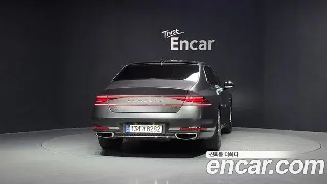 Genesis G90 2023 — ფოტო 36/41