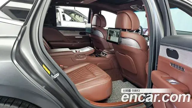 Genesis G90 2023 — ფოტო 26/41