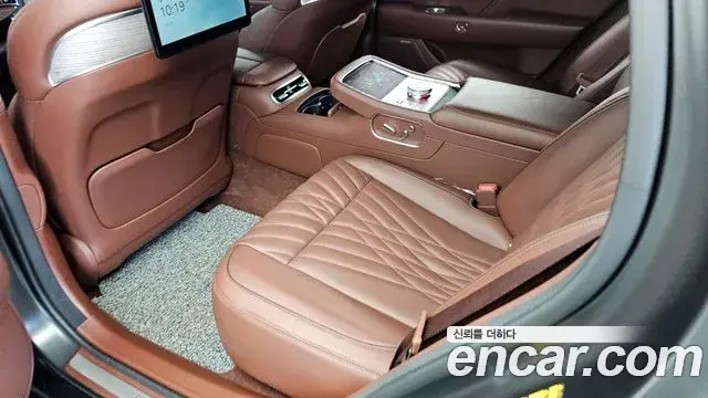 Genesis G90 2023 — ფოტო 27/41