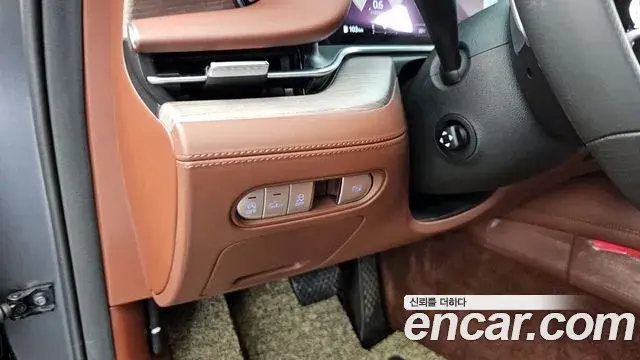 Genesis G90 2023 — ფოტო 23/41