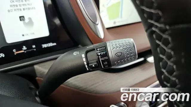 Genesis G90 2023 — ფოტო 19/41