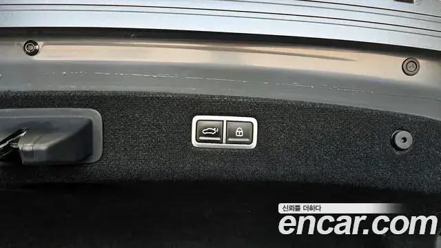 Genesis G90 2023 — ფოტო 11/41
