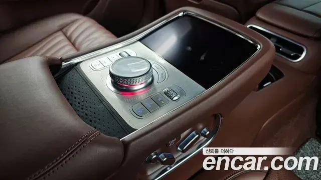 Genesis G90 2023 — ფოტო 15/41