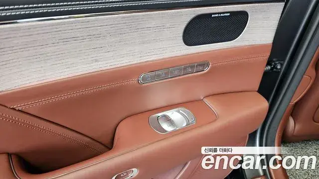 Genesis G90 2023 — ფოტო 41/41