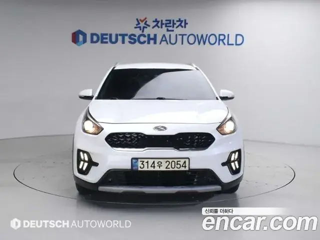 Kia Niro 2019 — Şəkil 17/20