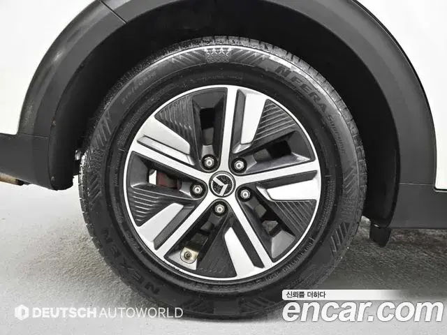 Kia Niro 2019 — Şəkil 9/20