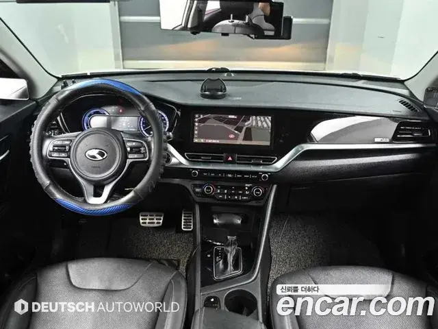 Kia Niro 2019 — Şəkil 8/20