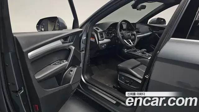 Audi Q5 2020 — ფოტო 10/35