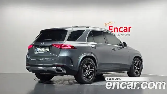 Mercedes-Benz GLE-Class 2021 — ფოტო 16/35