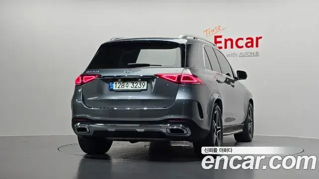 Mercedes-Benz GLE-Class 2021 — ფოტო 34/35