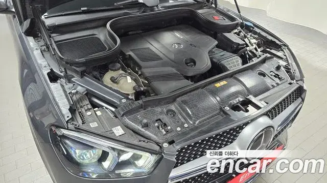 Mercedes-Benz GLE-Class 2021 — ფოტო 29/35