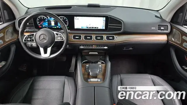 Mercedes-Benz GLE-Class 2021 — ფოტო 6/35
