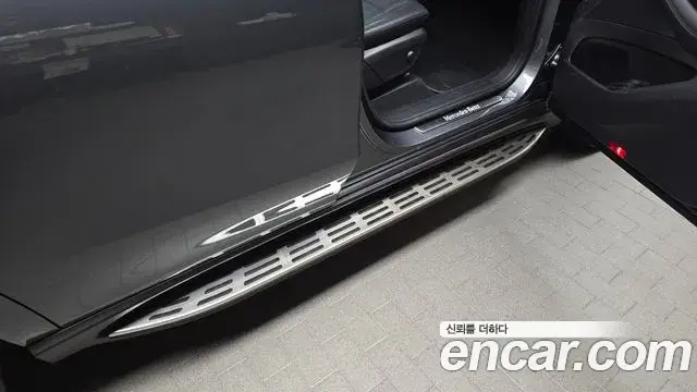 Mercedes-Benz GLE-Class 2021 — ფოტო 21/35