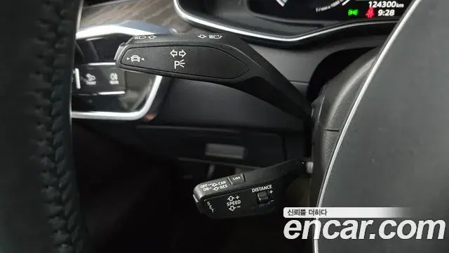 Audi A6 2021 — Şəkil 11/34