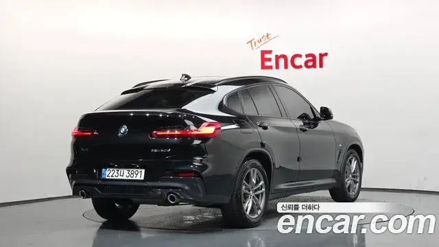 BMW X4 2019 — Фото 2/20